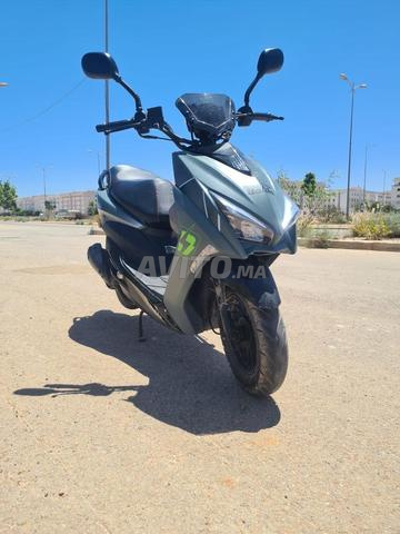 دراجة نارية للبيع