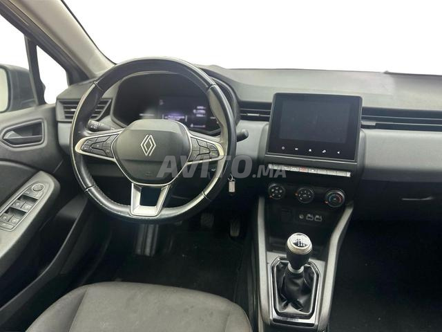 Renault Clio Diesel Manuelle 2024 à Casablanca - 2