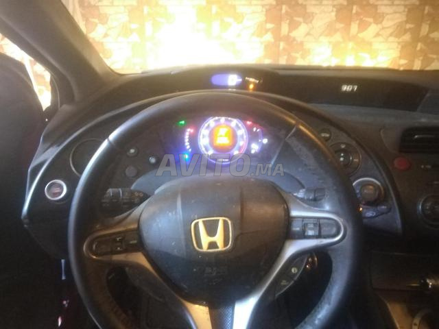Honda Civic Essence Automatique 2011 à Berrechid - 2
