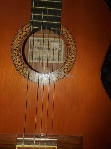 Guitare classique Alhambra C7 - 2