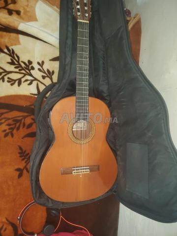 Guitare classique Alhambra C7