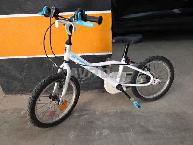 Vélo Enfant Decathlon BTWIN 16'' Casque Roulettes - 2