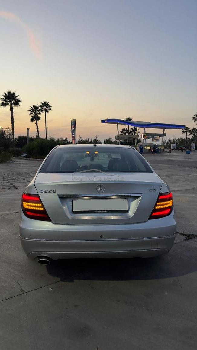 Mercedes-Benz 220 Diesel Automatique 2011