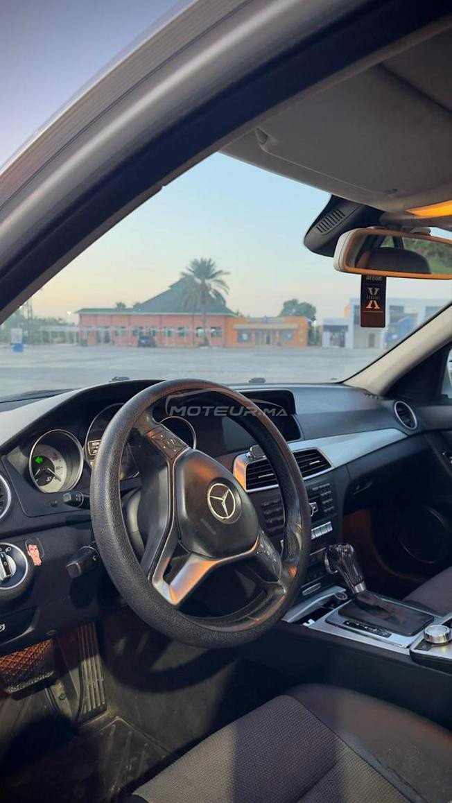 Mercedes-Benz 220 Diesel Automatique 2011