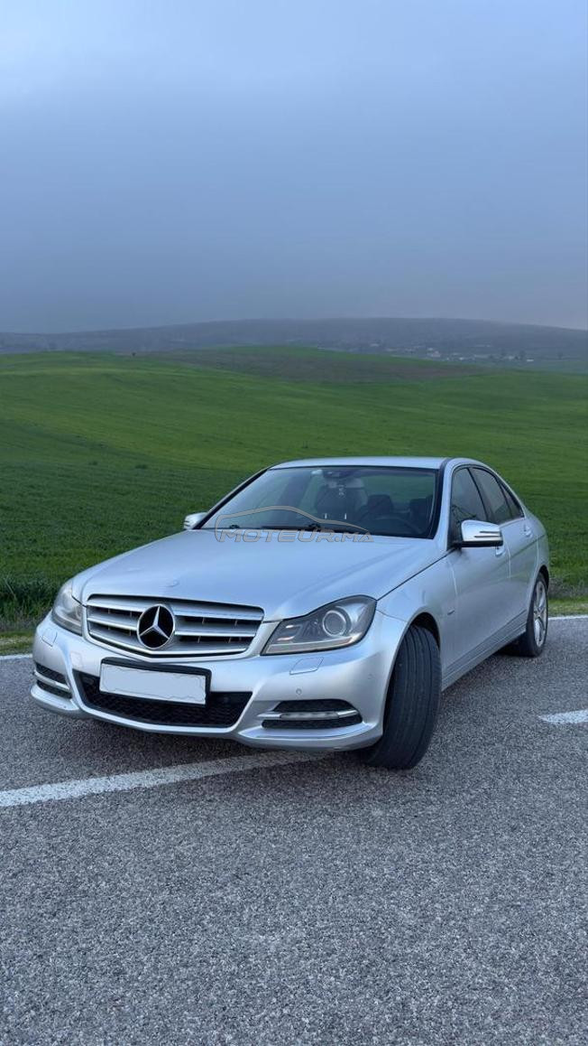 Mercedes-Benz 220 Diesel Automatique 2011