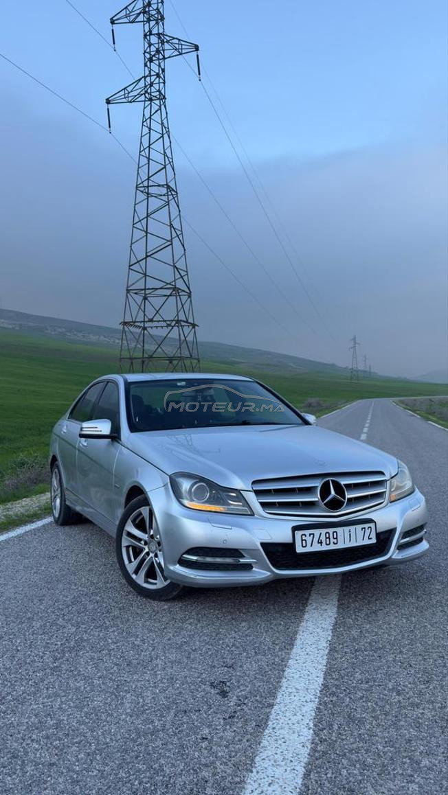 Mercedes-Benz 220 Diesel Automatique 2011
