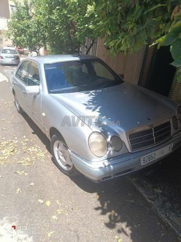 Mercedes-Benz 250 Diesel Manuelle 1999 à Taza