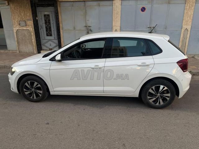 Volkswagen Polo - 2