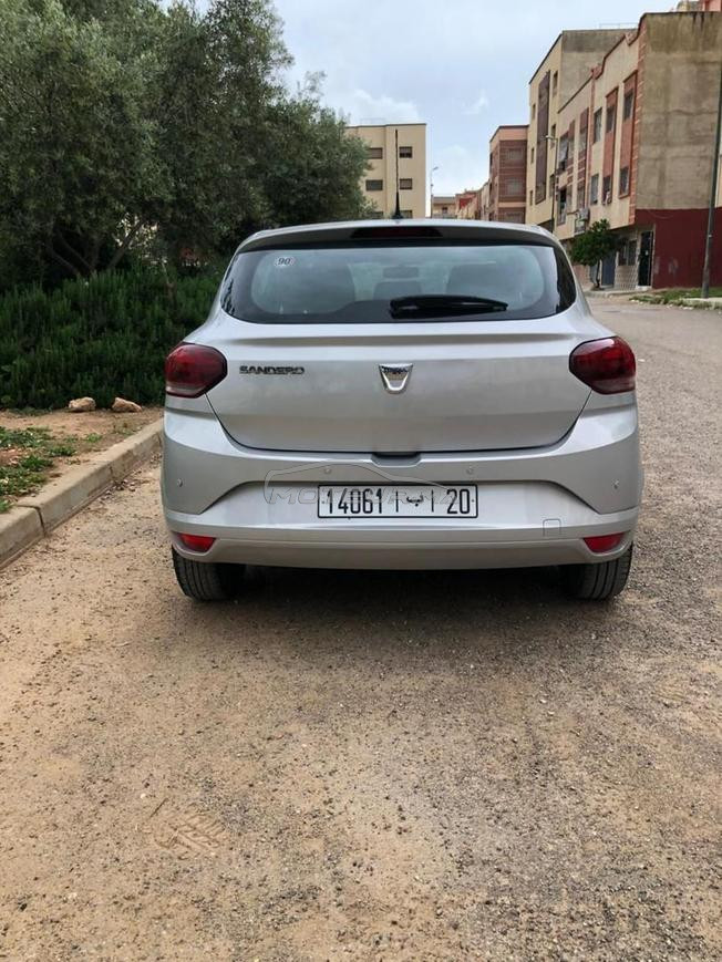 dacia sandero 2023 très bon état 
