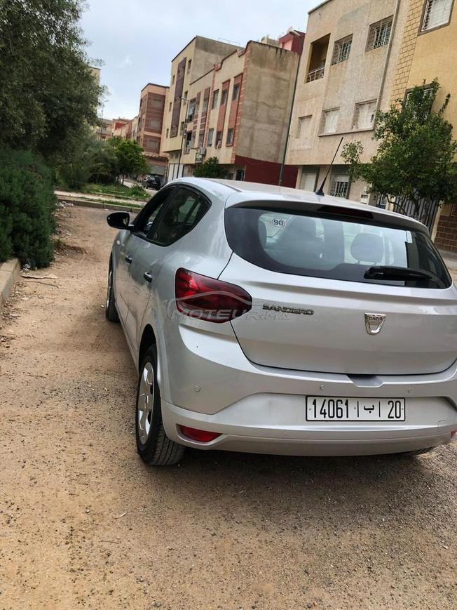 dacia sandero 2023 très bon état 