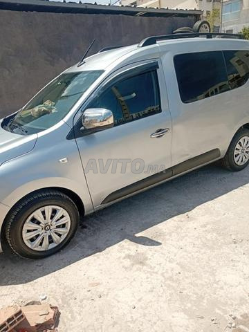Renault Express Diesel Manuelle 2021 à Casablanca - 2