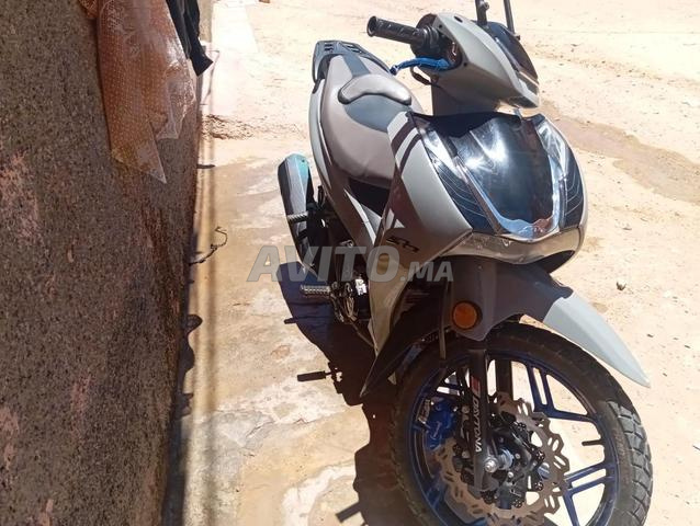 Belle moto pour Soranss Khalsa - 2