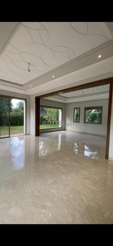 Villa à louer vide, très haut standing. - 2