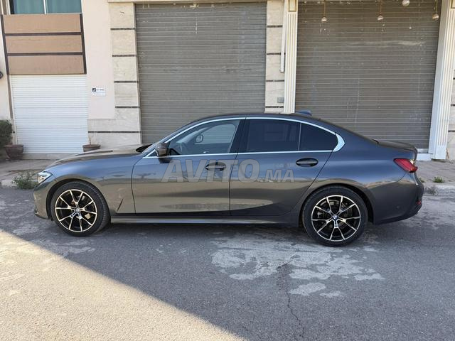 BMW série 318d en très bon état, modèle 11/2019 - 2