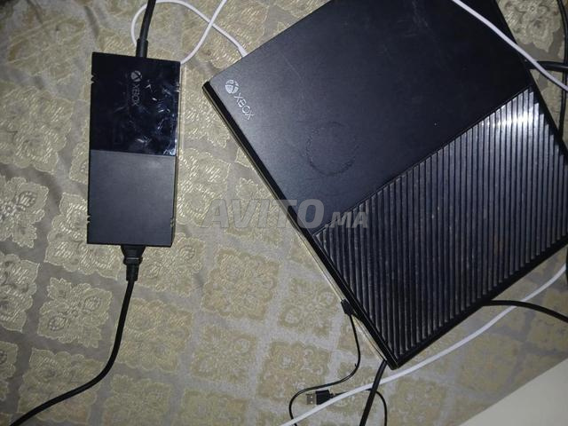 Xbox one مع يد تحكم أصلية 500 جيجا - 2