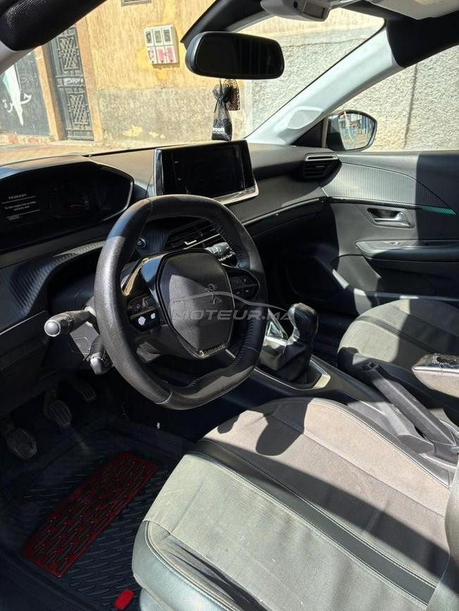 peugeot 208 2019
