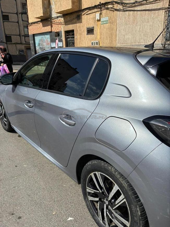 peugeot 208 2019