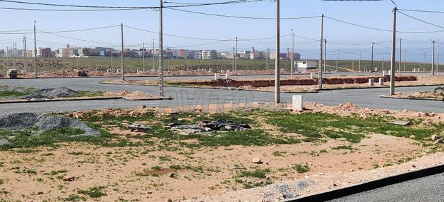 أرض تجارية في الزاوية على شاطئ سيدي إيفني 96 م²