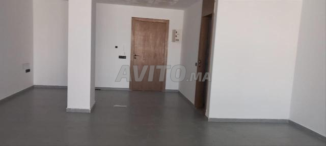 À Louer – Bureau Neuf de Haute Standing, Kénitra
