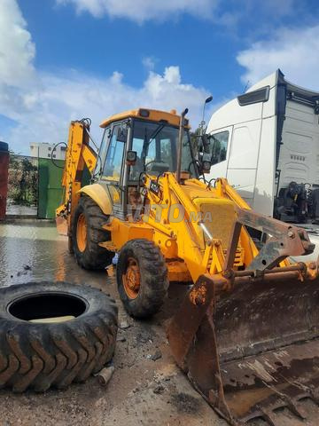 Tractopelle JCB - 2