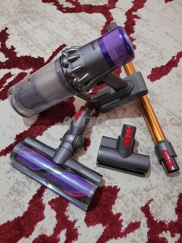 مكنسة دايسون V11 اللاسلكية بحالة جيدة - 2