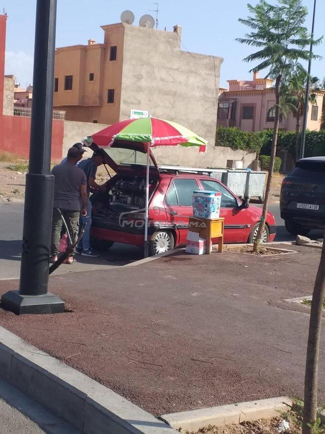   سيارة Citeoen Saxo 2002 مجهزة لمشروع مقهى متنقل