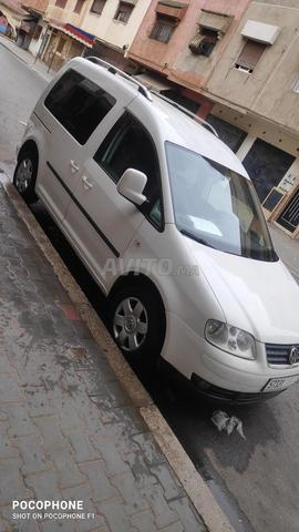 Voiture en bon état pour contacter