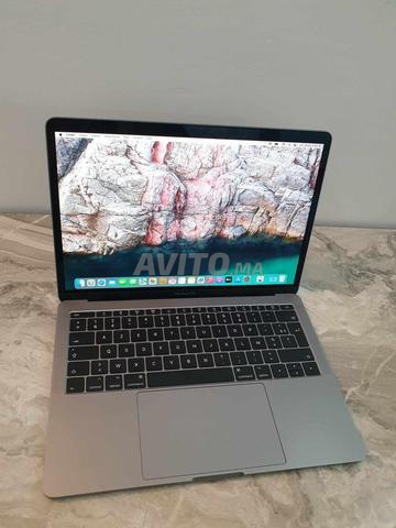 Macbook Pro 2017 i5 8Go 128SSD Cycles 456
