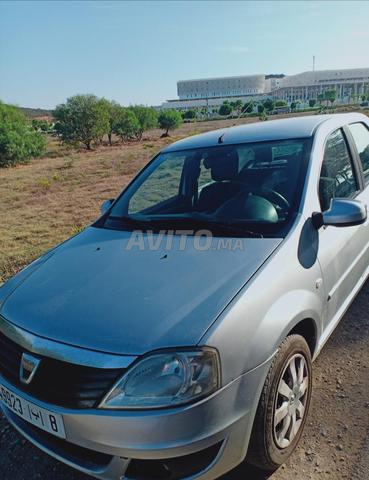 Dacia Logan modèle 2009 3amra - 2