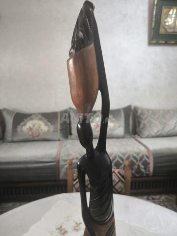تمثال امرأة أفريقية - 2