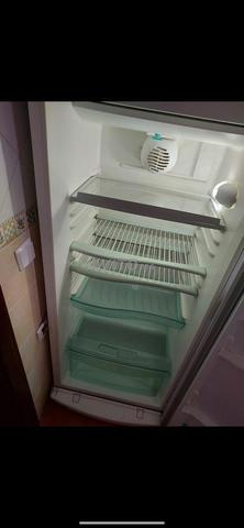 ثلاجة Whirlpool