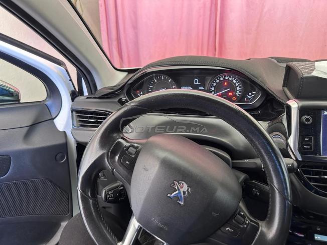 Peugeot 208 Diesel Manuelle 2016 à Meknès