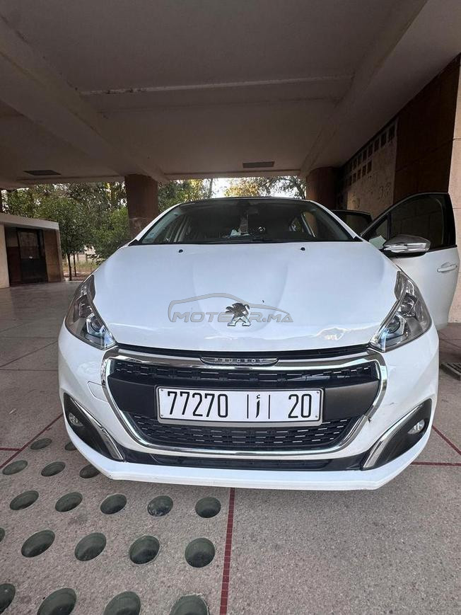 Peugeot 208 Diesel Manuelle 2016 à Meknès