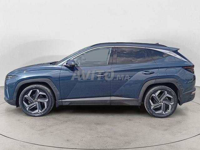 HYUNDAI. Tucson - 2