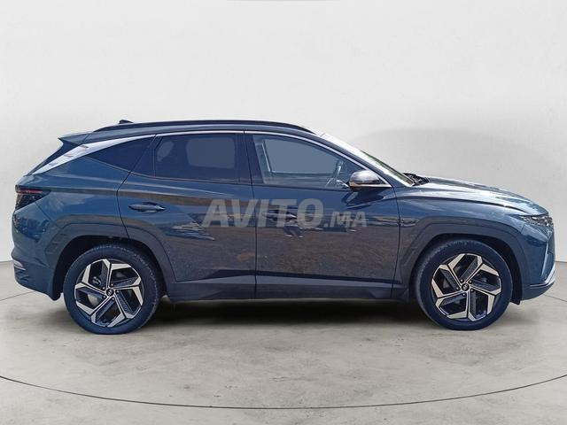 HYUNDAI. Tucson