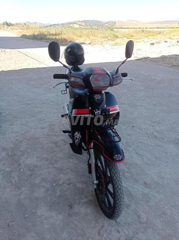 Moto American Eagle, moteur chaud, neuve - 2