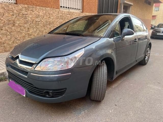 Citroën C4 Essence Manuelle 2005 avec Clim - 2