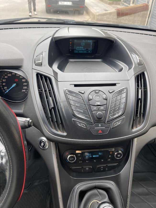 Ford kuga 2015