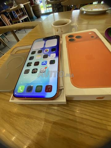 iPhone 17 Pro Max 256Go comme neuf 35 cycles - 2