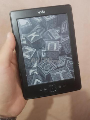 قارئ أمازون كيندل الجيل الرابع