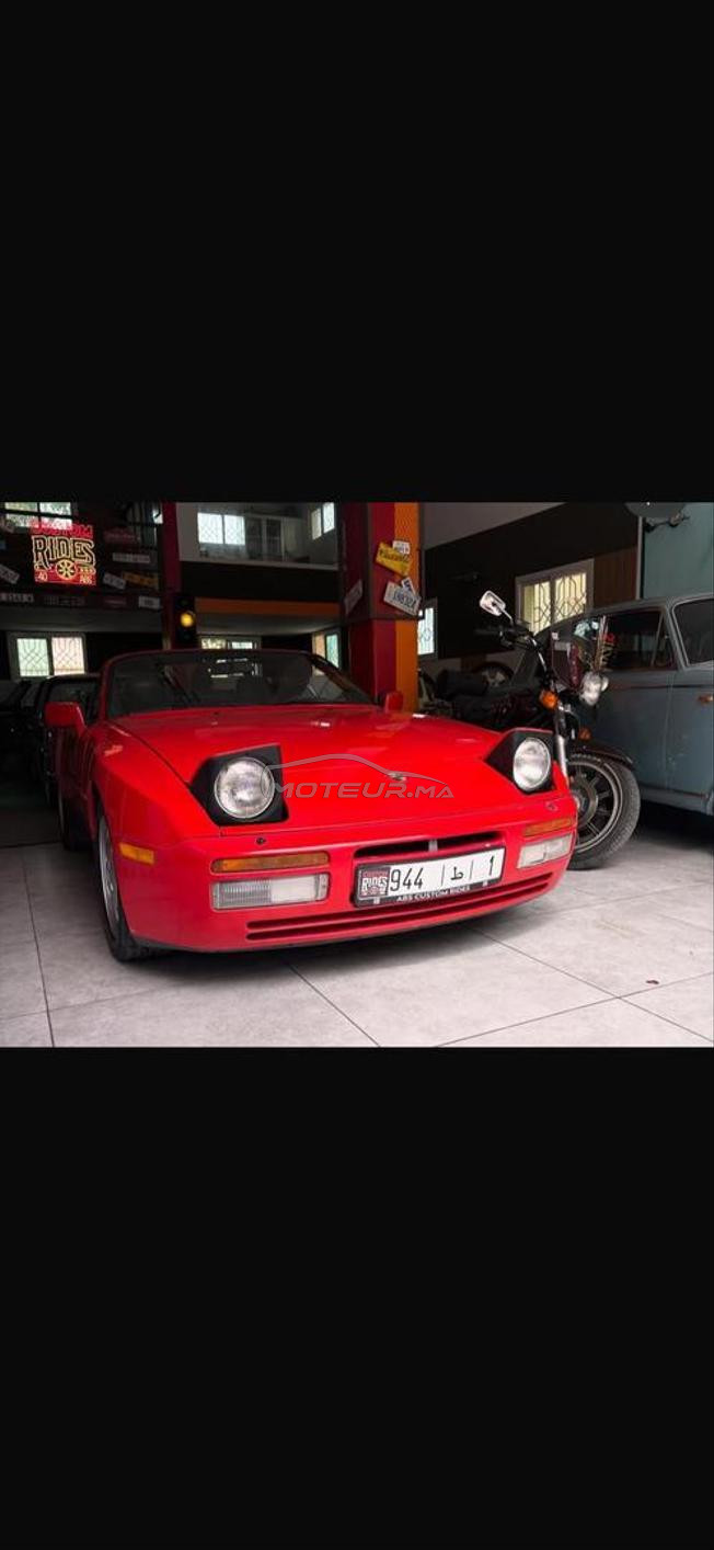 Porsche 944