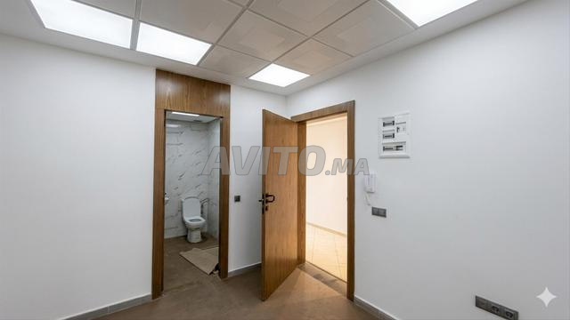 Bureau Professionnel Neuf 95m² à Louer Centre