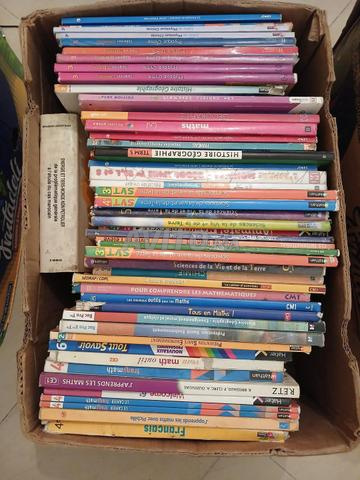 Lot de plus de 100 livres – Fr-Maths-SVT, PC - 2