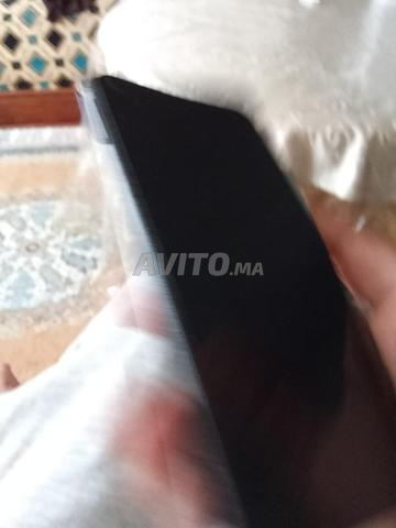 Realme 8 encore neuf - 2