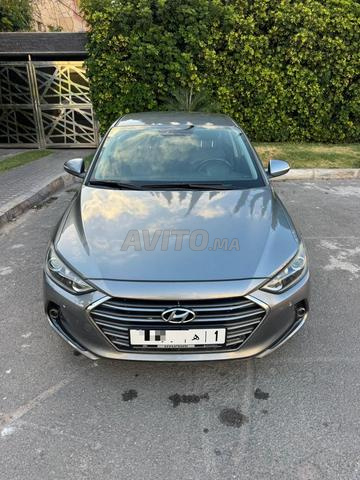 Hyundai Elantra 2017 toutes options - 2
