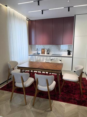 Table à Manger ✨️ pour les appartements Airbnb