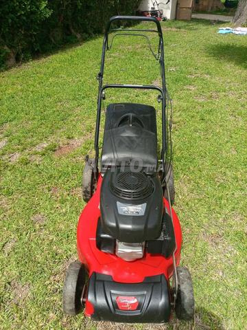 3000 dh Tondeuse à gazon HONDA - 2