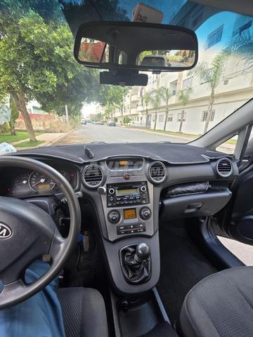 Kia Carens 2011 - 2