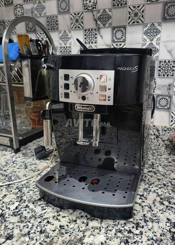 Machine à café à grains Magnifica Delonghi S - 2