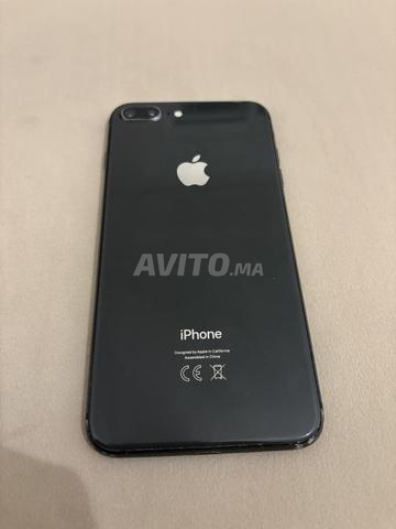 iPhone 8 plus très propre - 2